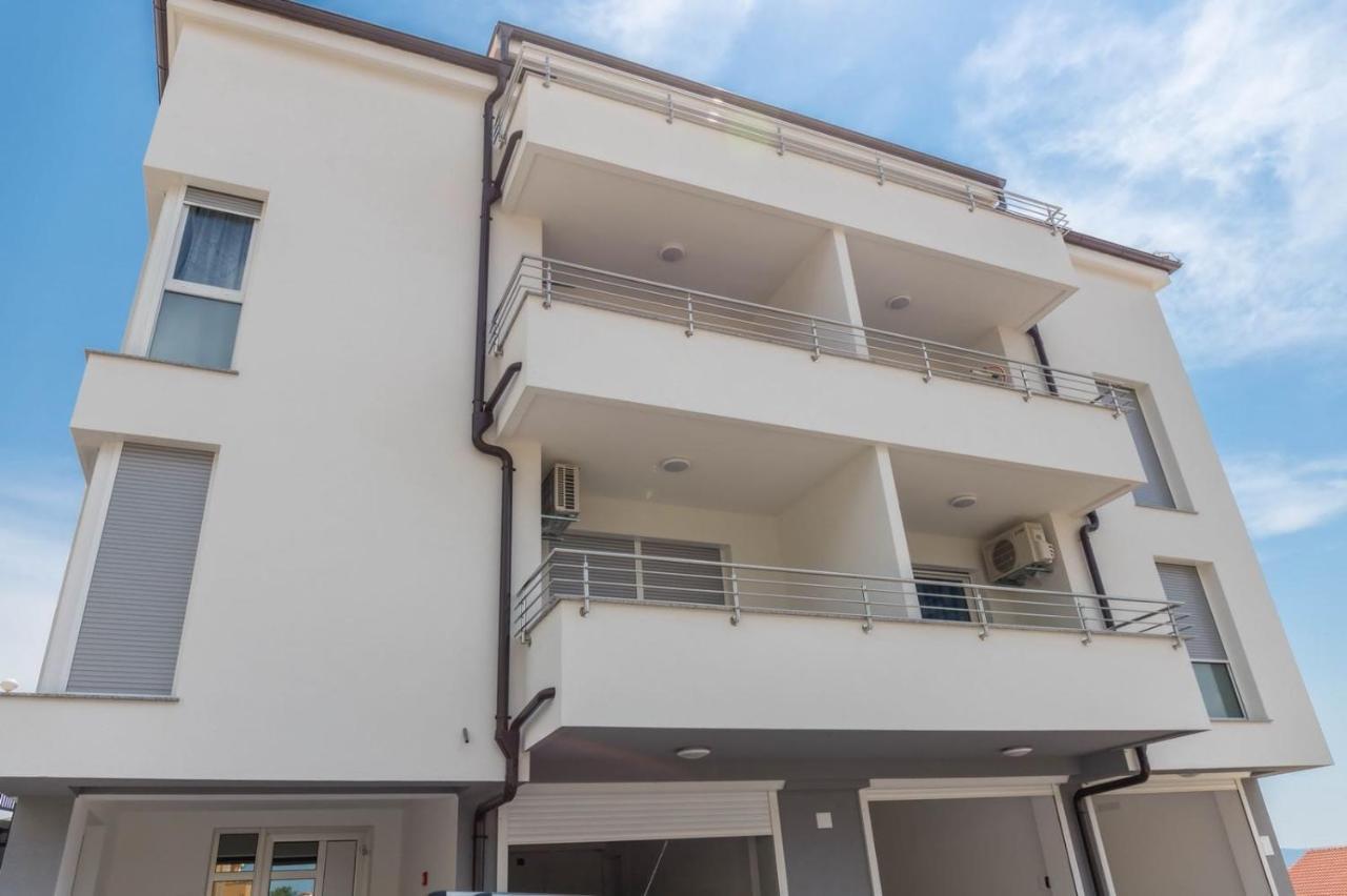 Michelle Appartement Crikvenica Buitenkant foto