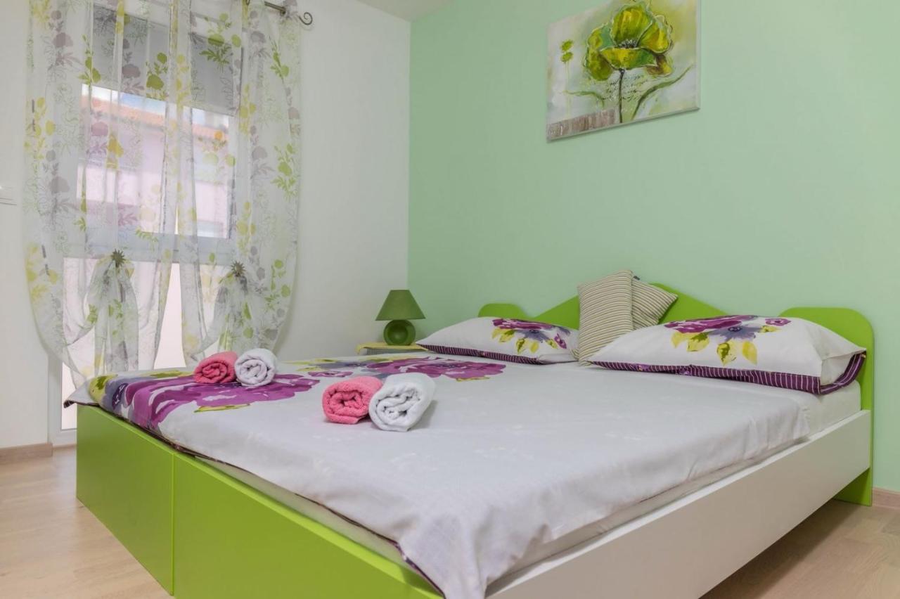 Michelle Appartement Crikvenica Buitenkant foto