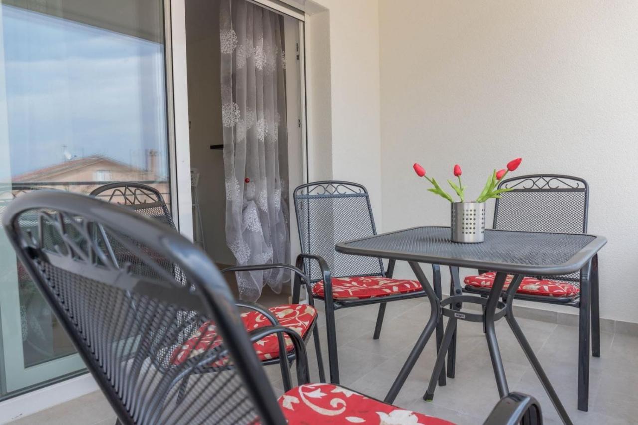 Michelle Appartement Crikvenica Buitenkant foto